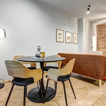 Apartment Spacious 2br Family Flat Next To Borisova Garden *