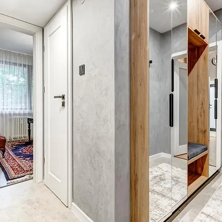 Spacious 2br Family Flat Next To Borisova Garden *