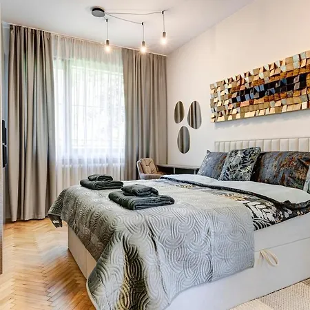 Spacious 2br Family Flat Next To Borisova Garden Σόφια